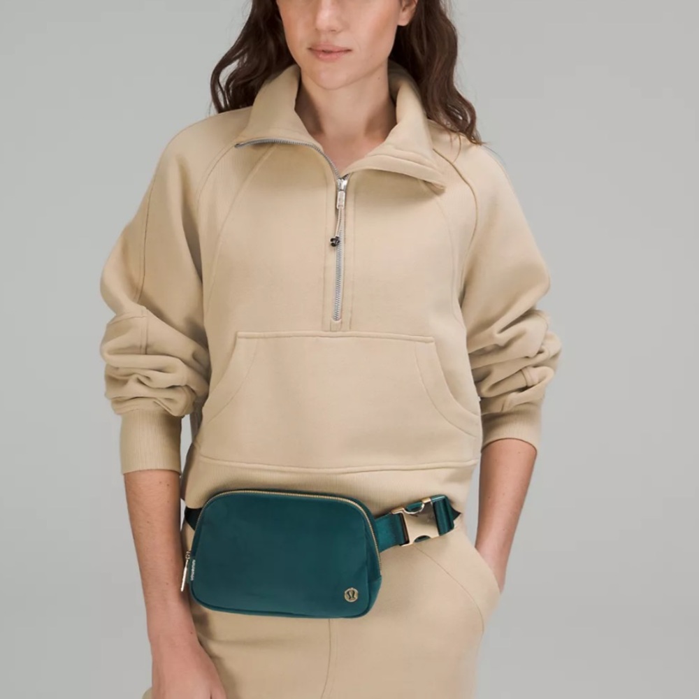 lululemon VELOUR Everywhere Belt Bag 1L (Teal/Turquoise) - Rare Gold Hardware - Picture 12 of 13